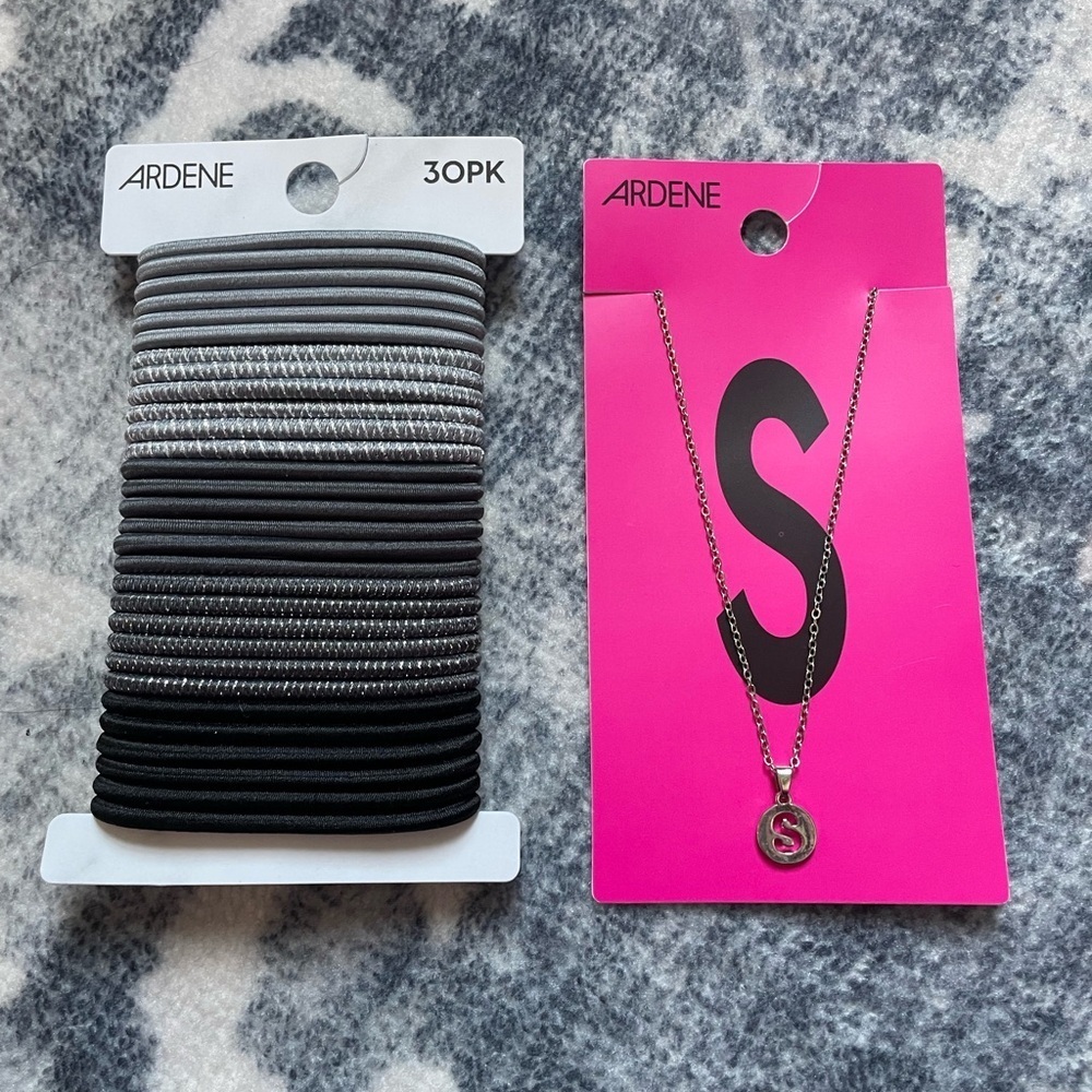 ARDENE 2 pack S necklace
